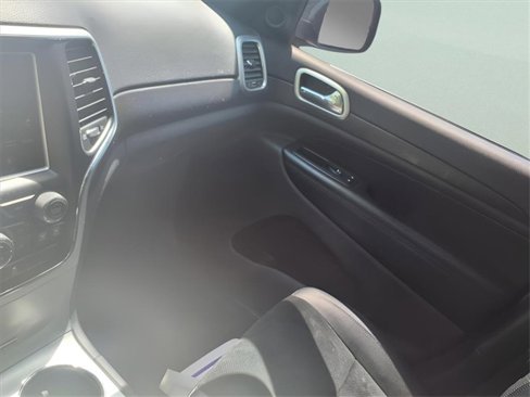 Used 2015 Jeep Grand Cherokee Altitude image 22
