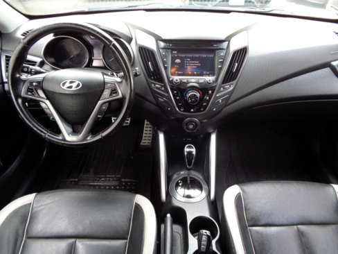 Used 2013 Hyundai Veloster Turbo image 7
