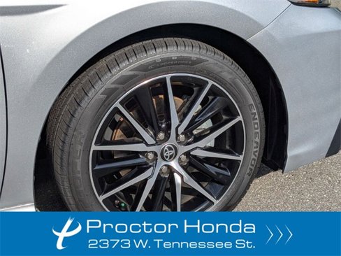 Used 2023 Toyota Camry SE image 12