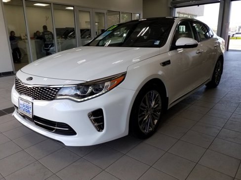 Used 2017 Kia Optima SX image 2