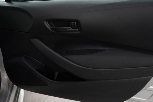 Used 2024 Toyota Corolla LE image 9