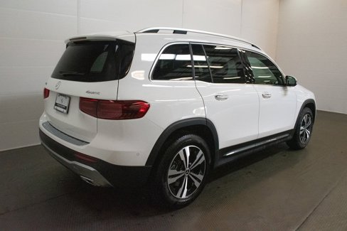 Used 2024 Mercedes-Benz GLB 250 4MATIC image 4