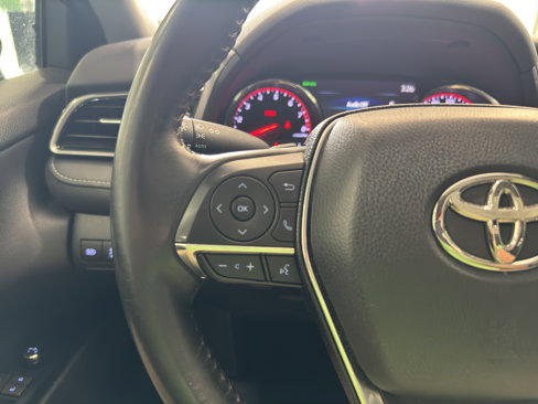 Used 2020 Toyota Camry XSE image 20