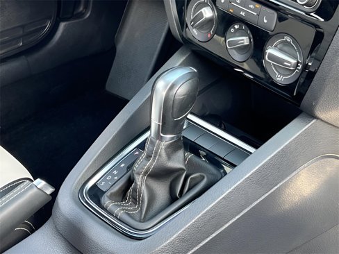 Used 2016 Volkswagen Jetta Sport image 32