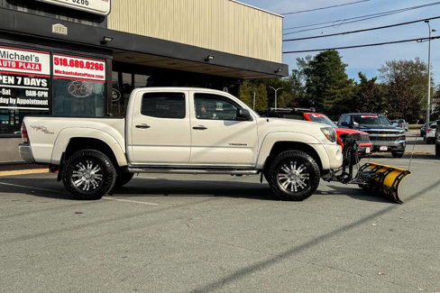 Used 2011 Toyota Tacoma 4x4 Double Cab image 3