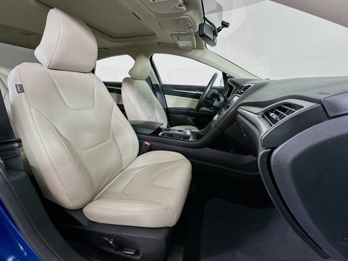 Used 2017 Ford Fusion Titanium image 30