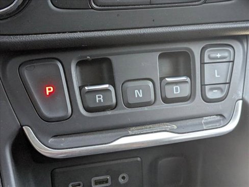 Used 2019 GMC Terrain SLE image 12