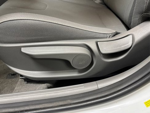Used 2023 Hyundai Elantra SEL image 22