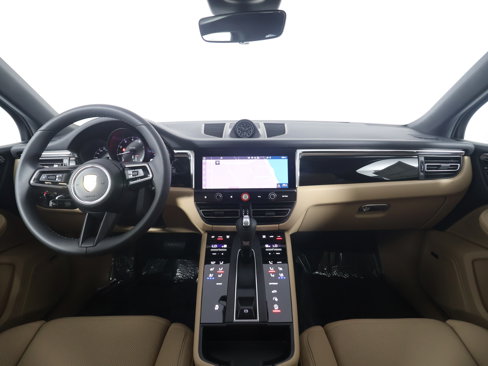 New 2025 Porsche Macan image 13
