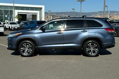 Used 2019 Toyota Highlander LE image 7