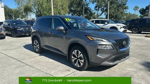 Used 2021 Nissan Rogue SV image 1