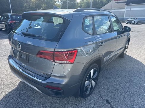 Certified 2024 Volkswagen Taos S image 10