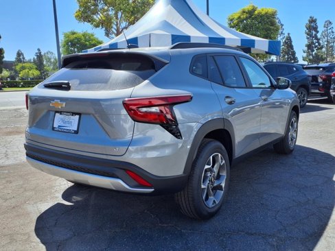 New 2025 Chevrolet Trax LT w/ Driver Confidence Package image 5