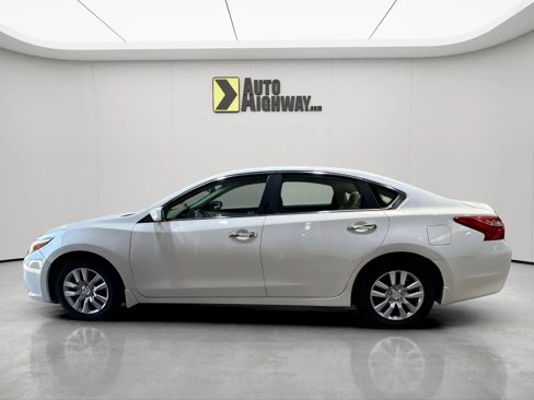 Used 2017 Nissan Altima 2.5 S w/ Power Driver Seat Package image 6