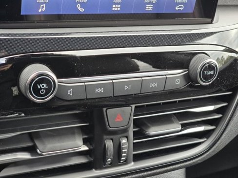 New 2025 Ford Escape ST-Line w/ Cold Weather Package image 17
