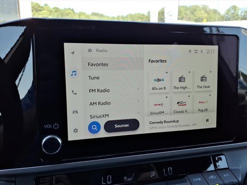 New 2025 Toyota Camry SE image 23
