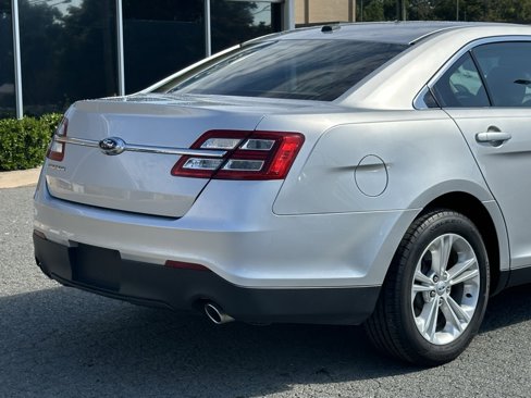 Used 2019 Ford Taurus SE image 35