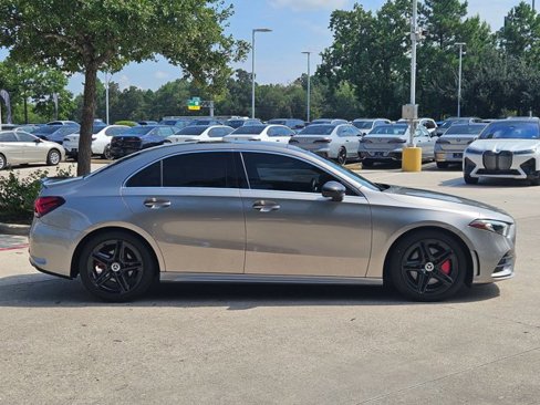 Used 2019 Mercedes-Benz A 220 image 4