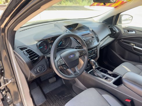 Used 2017 Ford Escape SE image 4