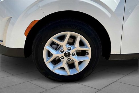 Certified 2023 Kia Soul LX w/ Option Group 015 image 9