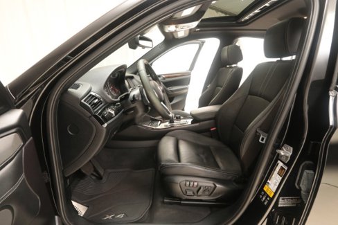 Used 2018 BMW X4 M40i image 39