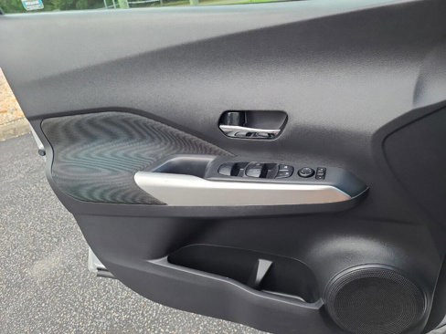 Used 2019 Nissan Kicks SV image 23