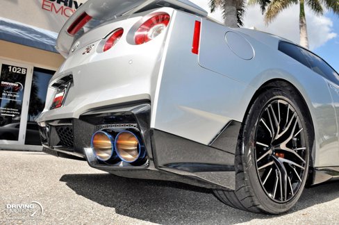 Used 2024 Nissan GT-R Premium w/ Floor Mat Package image 11