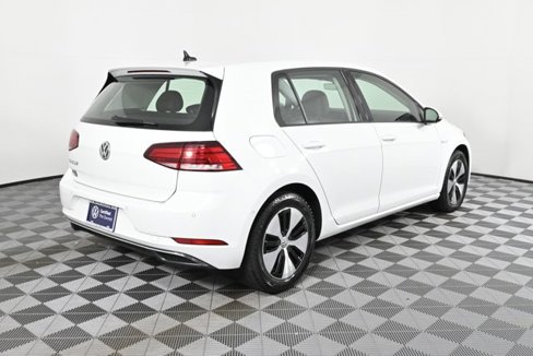 Certified 2019 Volkswagen e-Golf SEL Premium image 8