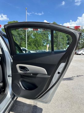 Used 2013 Chevrolet Cruze LS image 17
