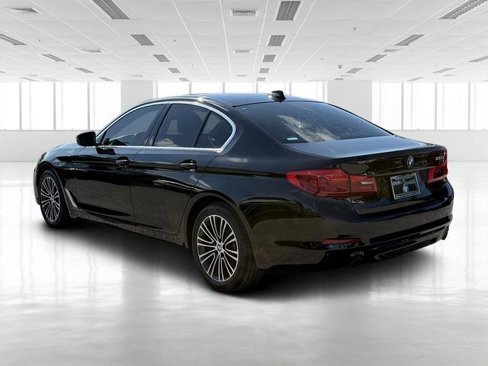 Used 2020 BMW 530e w/ Convenience Package image 6