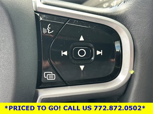 Used 2022 Volvo XC90 T6 Momentum w/ Protection Package Premier image 21