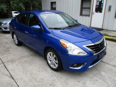 Used 2017 Nissan Versa SL image 7