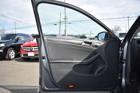 Used 2013 Volkswagen Jetta S image 10
