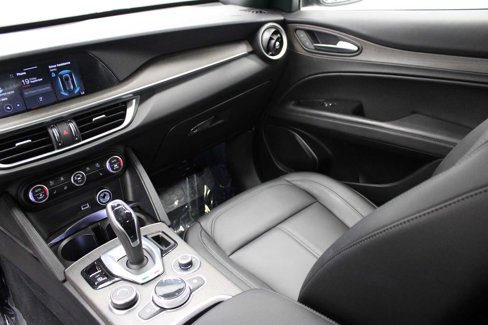 Used 2022 Alfa Romeo Stelvio Ti w/ Active Assist Plus Package image 24