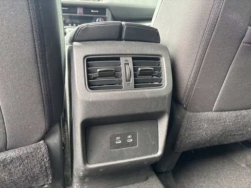 Used 2024 Nissan Rogue SV image 16