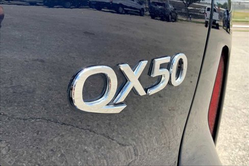 Used 2021 INFINITI QX50 Luxe image 30