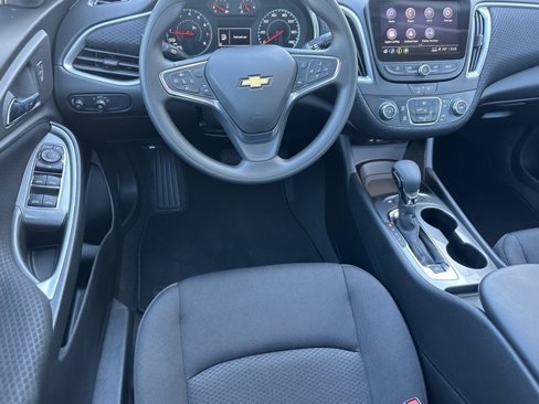New 2025 Chevrolet Malibu LS image 8