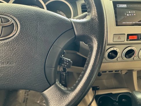 Used 2011 Toyota Tacoma 4x4 Double Cab image 34