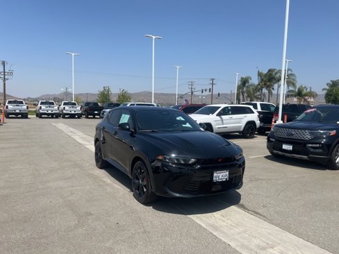 Used 2024 Dodge Hornet R/T Plus image 2