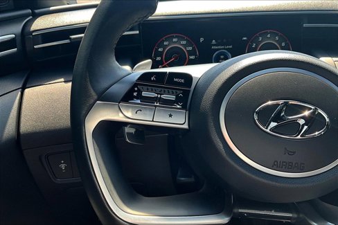 Used 2022 Hyundai Santa Cruz SEL Premium image 19