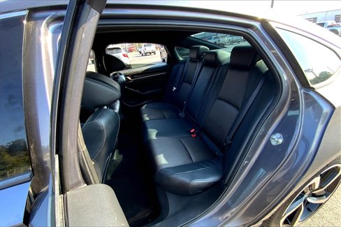 Used 2018 Honda Accord Sport image 27