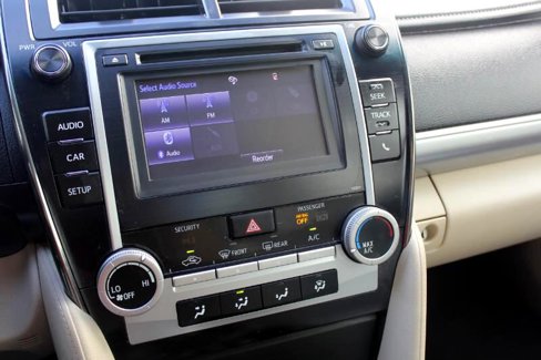 Used 2014 Toyota Camry LE image 25