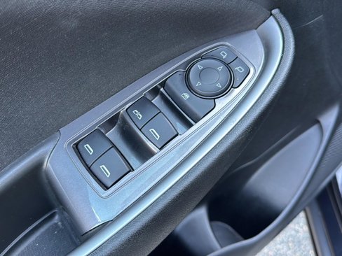 Used 2023 Chevrolet Malibu LT image 28