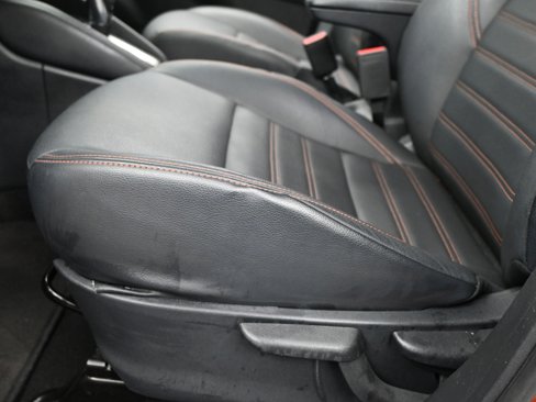 Used 2020 Nissan Kicks SR image 11