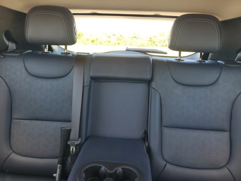 Used 2023 Chevrolet Bolt EUV LT w/ Convenience Package image 13