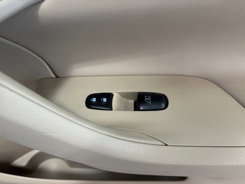 Used 2014 Nissan Altima 3.5 SL w/ Technology Package image 32