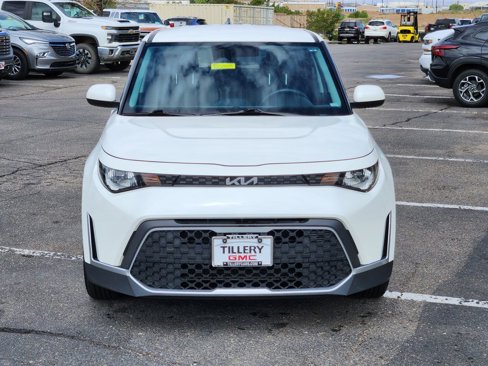 Used 2023 Kia Soul LX image 3