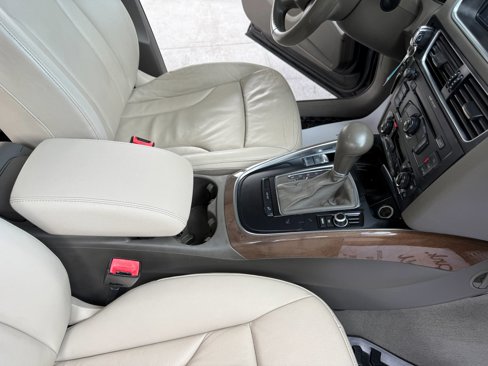 Used 2010 Audi Q5 3.2 Premium image 23