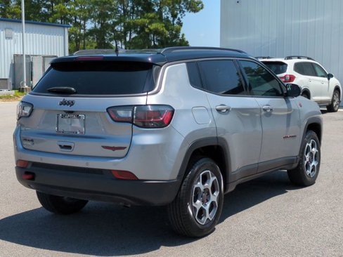 Used 2022 Jeep Compass Trailhawk w/ Trailhawk Elite Group image 3