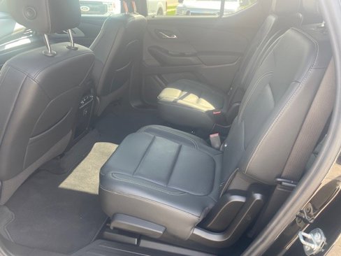 Used 2022 Chevrolet Traverse LT image 13